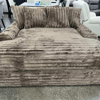 Comfy Oversized Chair With Cup holders and USB Charger *** NEW ARRIVAL***
