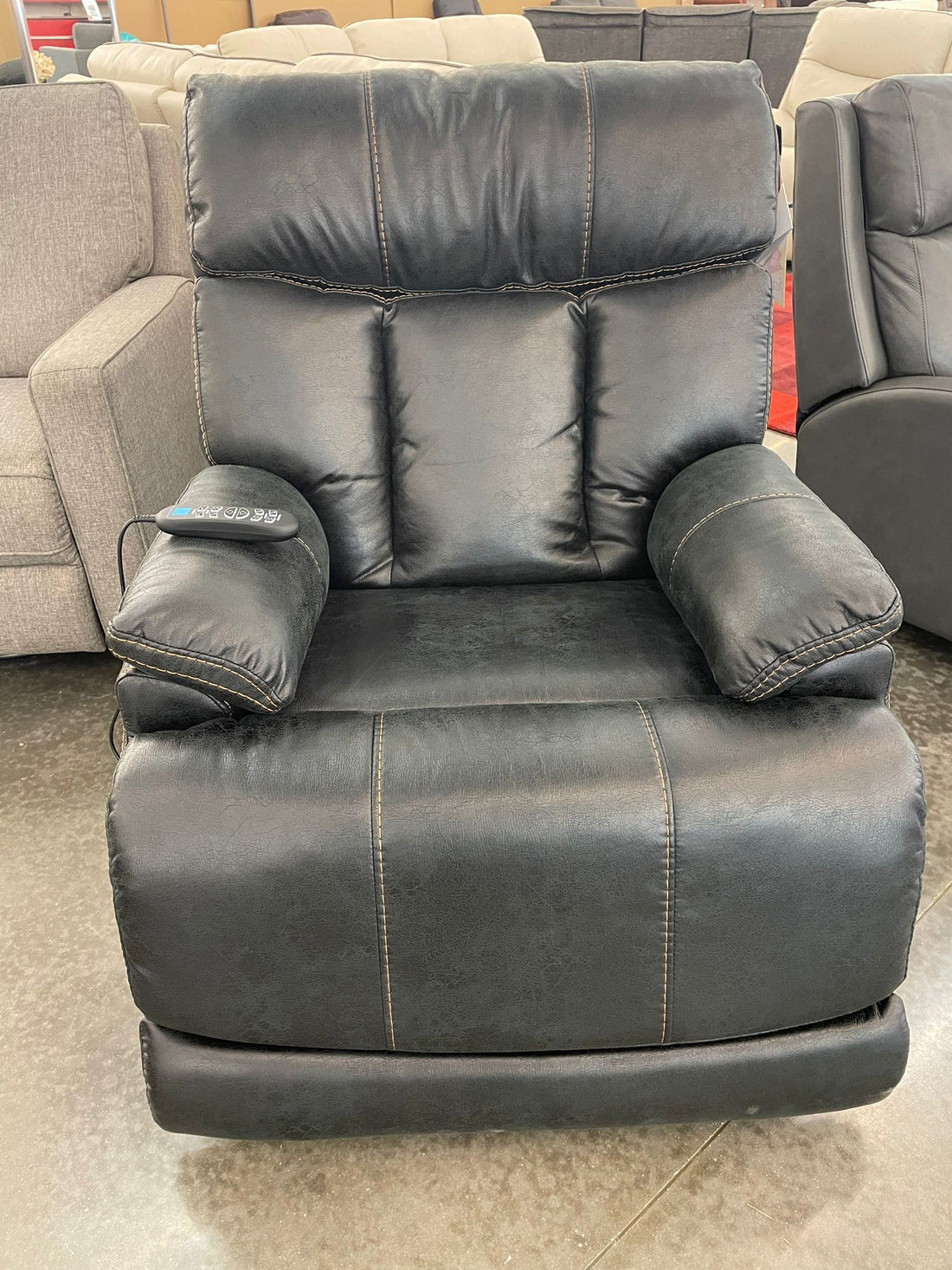 Flexsteel Clive Power Recliner with Power Headrest & Lumbar