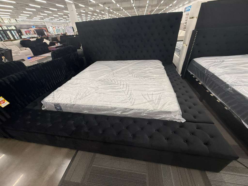 Modern upholstered, Paris Velvet Storage Platform Bed, Queen / King Black, EASY ASSEMBLE