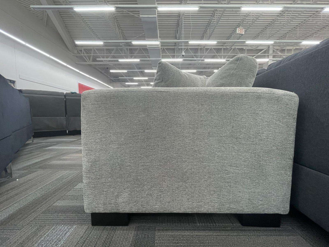 Lennon Fabric Loveseat