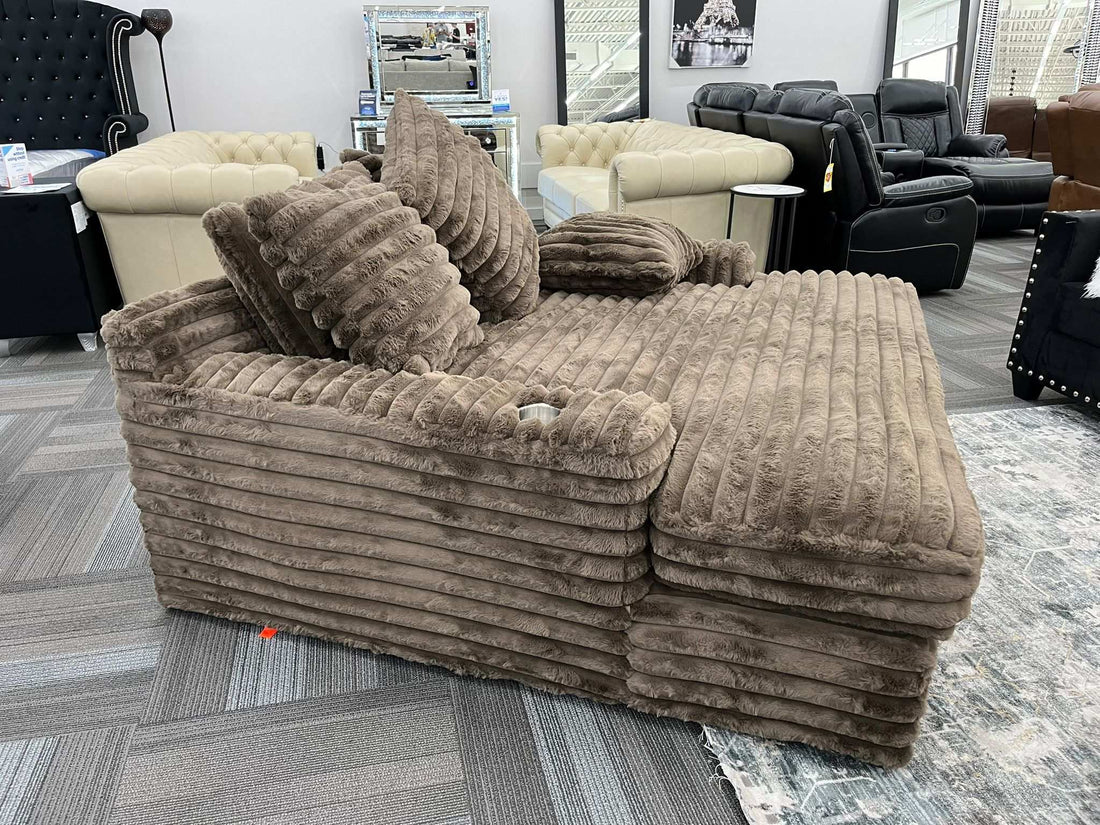 Comfrey Oversized Chocolate Chaise Lounge, 2 Cupholders & USB Charging Ports