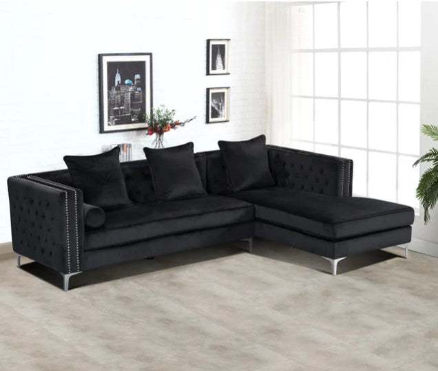Ava Modern Velvet Right Chaise Sectional 105&